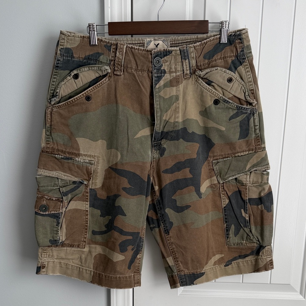 American Eagle Outfitters Camouflage Cargo Shorts